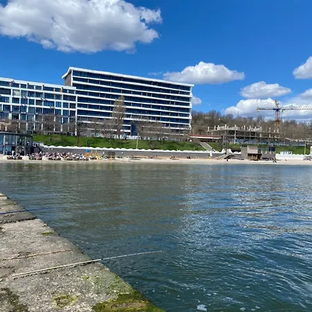Apartment магнит у моря на пляже однокомнатные 39 метров Odesa